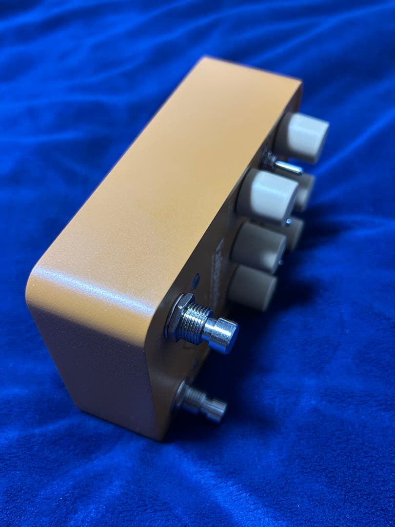 Universal Audio UAFX Enigmatic ’82未使用に近い