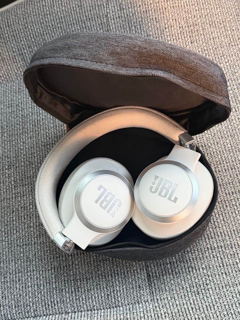 激安 JBL LIVE 770 nc ワイヤレスヘッドホン （白）専用アプリ対応