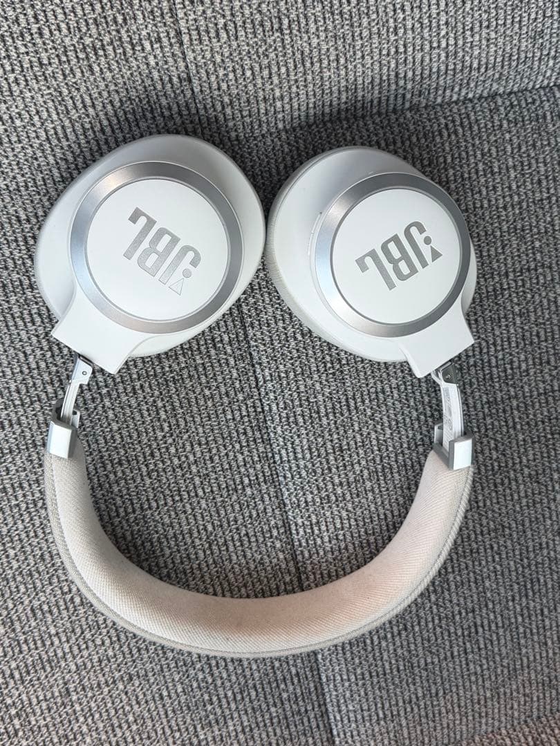 激安 JBL LIVE 770 nc ワイヤレスヘッドホン （白）専用アプリ対応