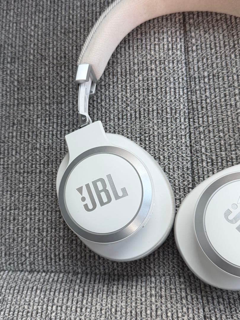 激安 JBL LIVE 770 nc ワイヤレスヘッドホン （白）専用アプリ対応