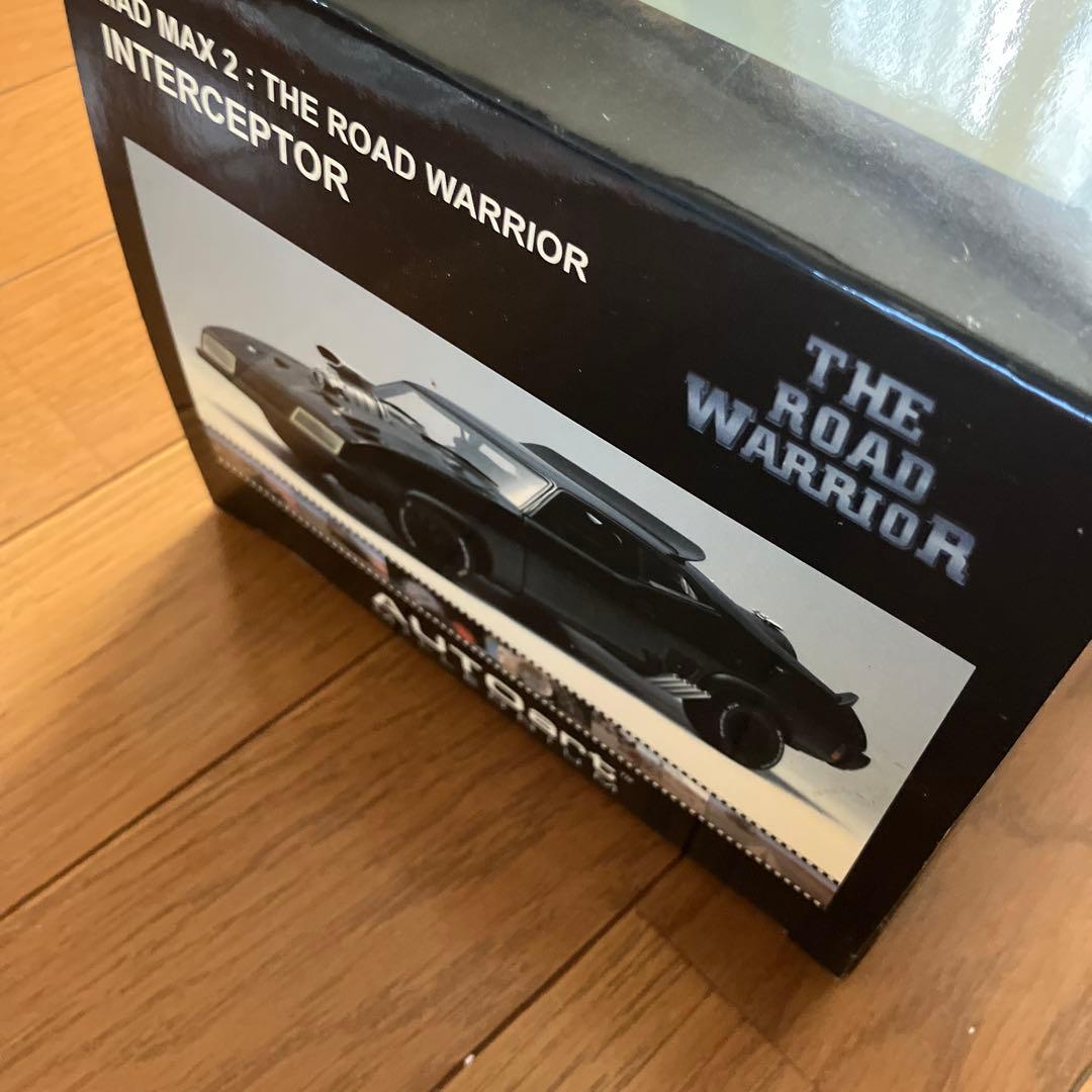 オートアート インターセプター　マッドマックス2 1/18