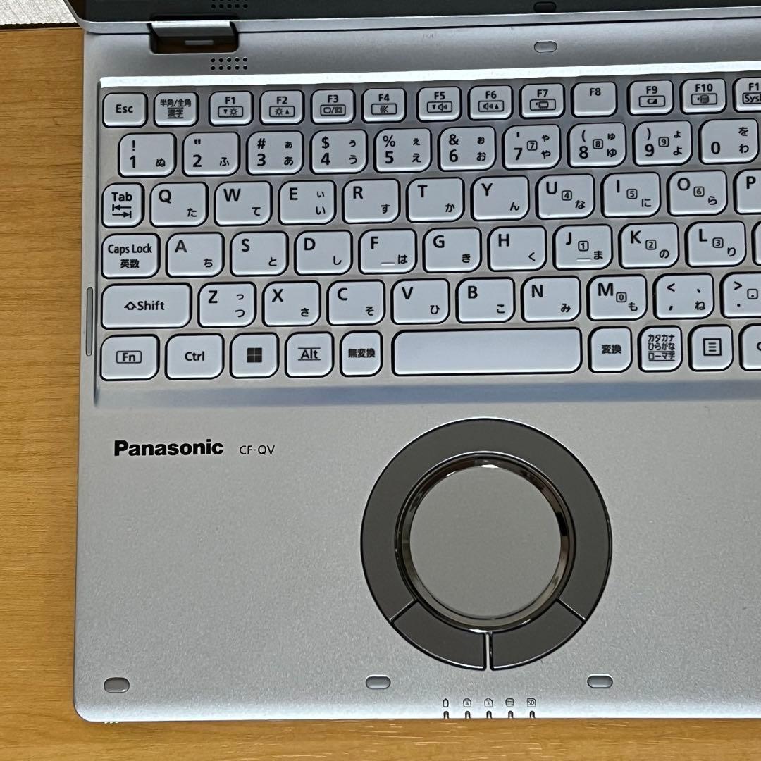 中古美品！レッツノートQV9 i5 8G／256GB／LTE／オフィス