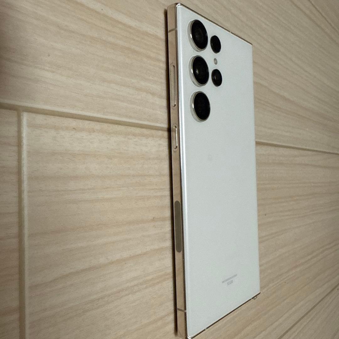 Samsung Galaxy S23 Ultra 本体