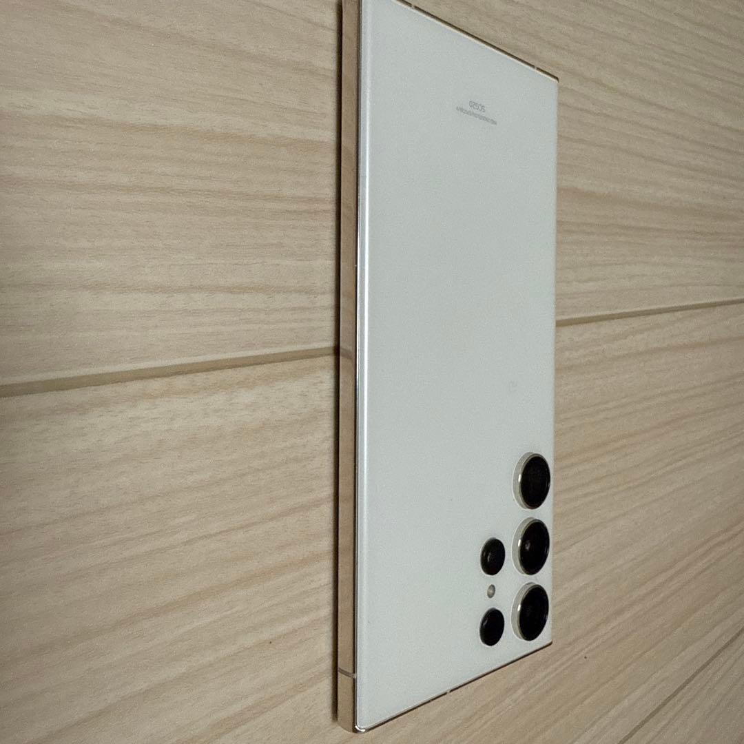 Samsung Galaxy S23 Ultra 本体