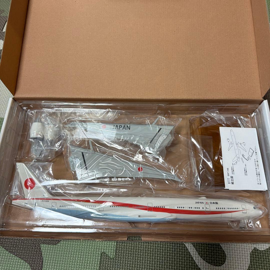 政府専用機 1:200 BOEING 777-300ER 80-1111