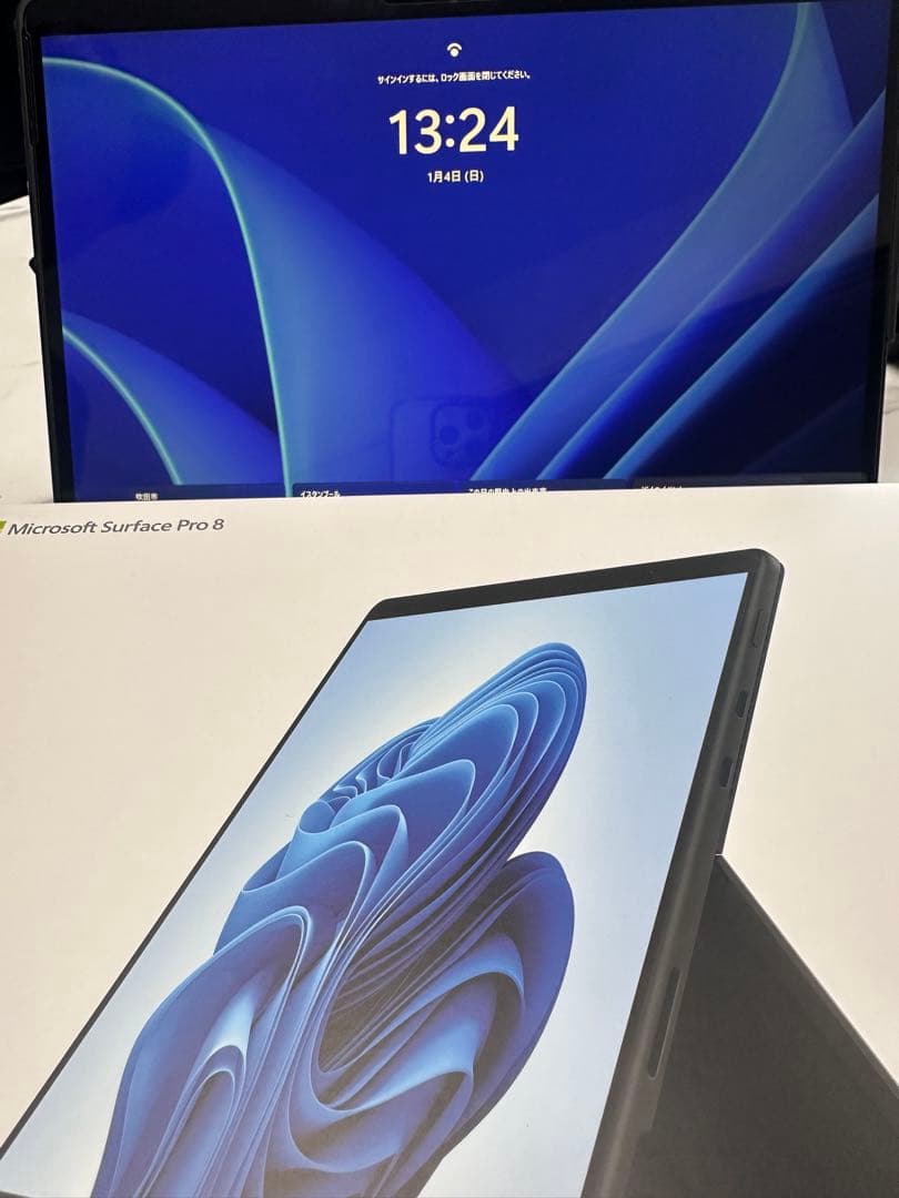 Microsoft Surface Pro 8 8GB/256GB グラファイト