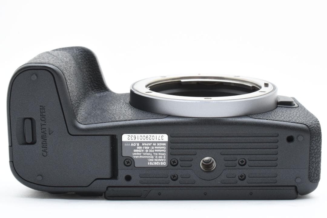 ■美品■ショット数16000回以下■Canon キャノン EOS RP ボディ