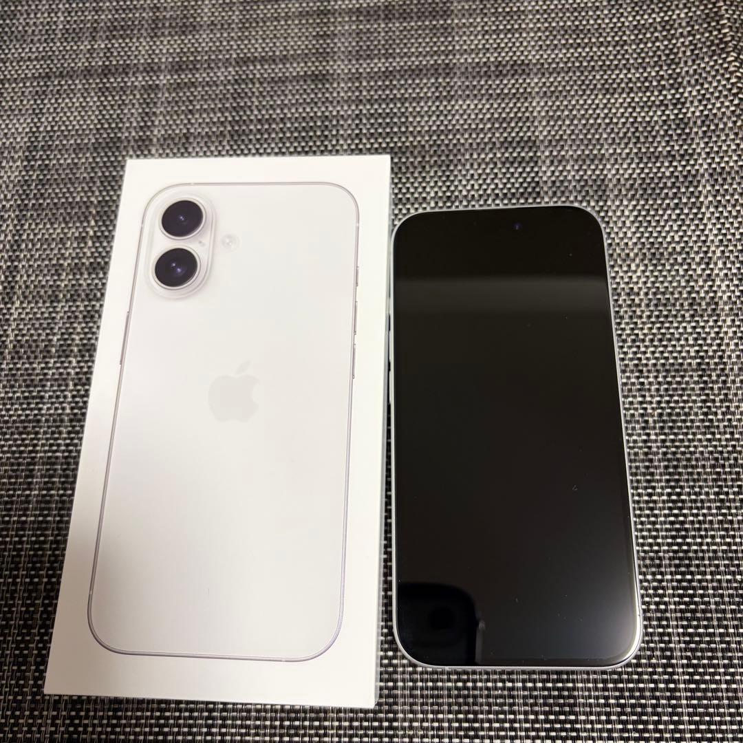 超美品 iPhone16 無印 128gb ホワイト 本体SIMフリー