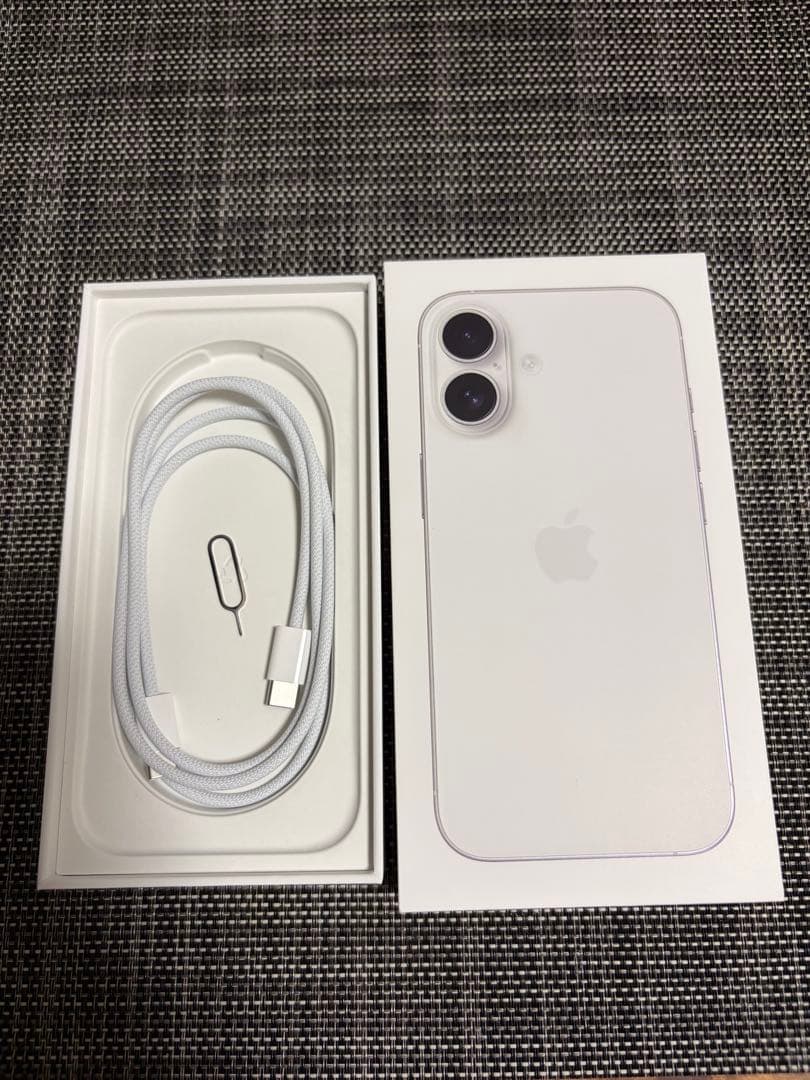 超美品 iPhone16 無印 128gb ホワイト 本体SIMフリー