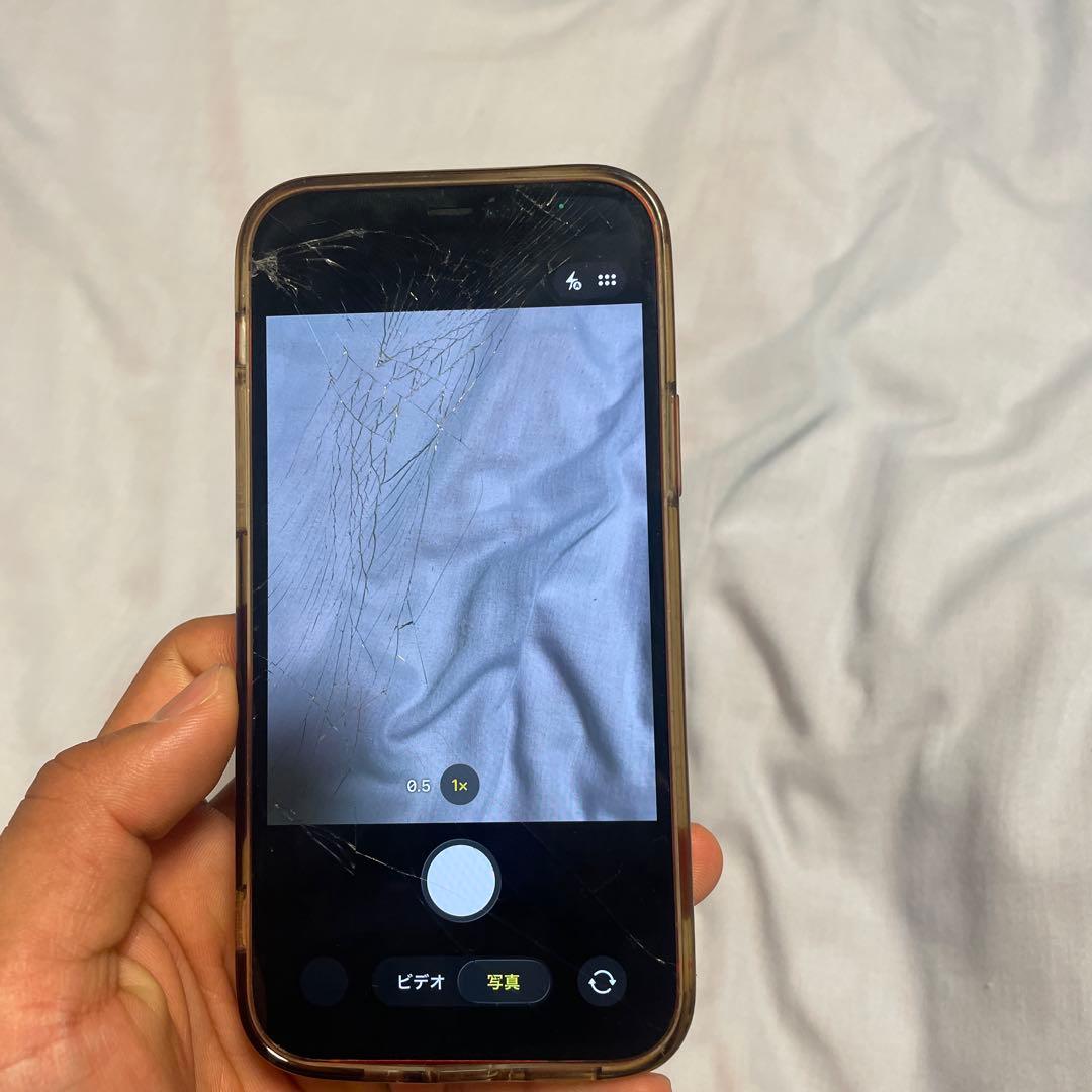 iPhone 12赤色 画面ひび割れあり