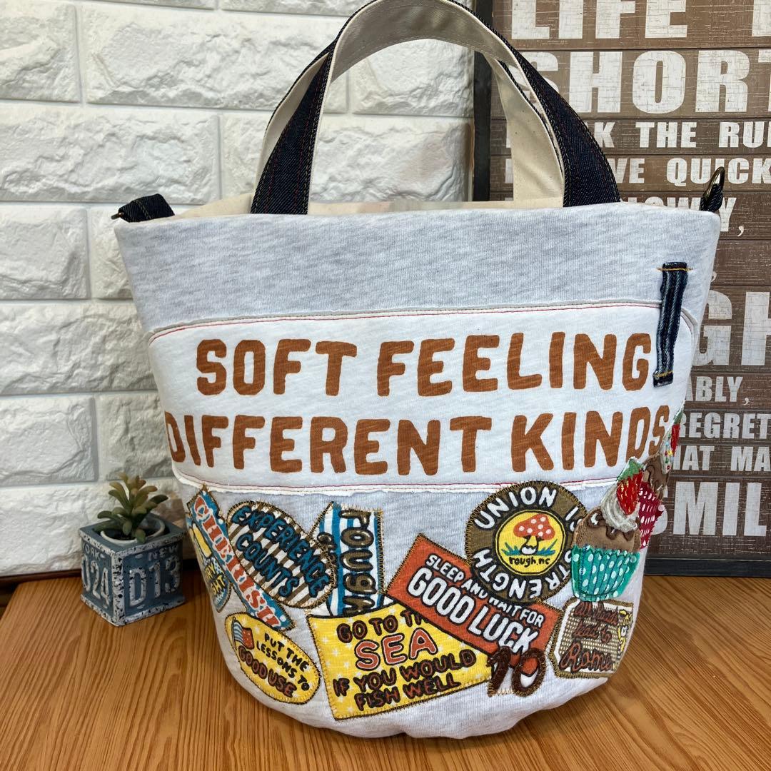 ハンドメイドバックデニムリメイクパッチワーク丸底バケツトートバック⭐︎パグちゃん