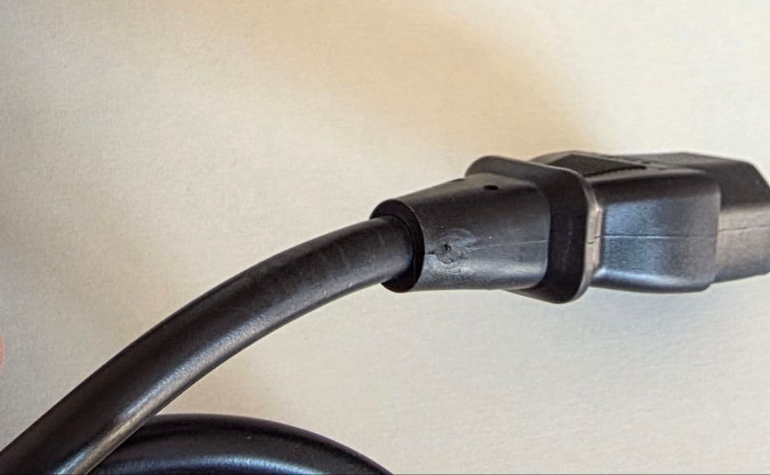 Wacom Cintiq 22 (DTK2260) 液タブ