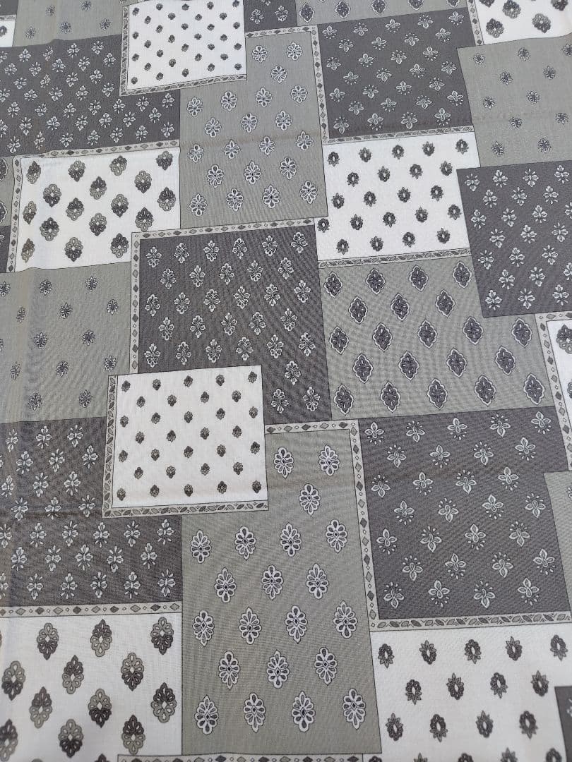 S21 南仏プロバンスプリント テーブルクロス エステレルグレー200✕150