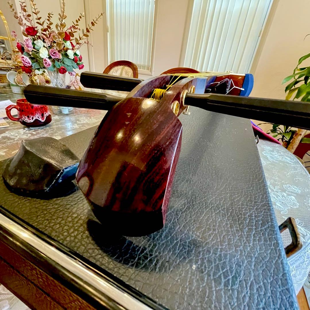 三味線本体 木製 3本弦 紫色ケース付き