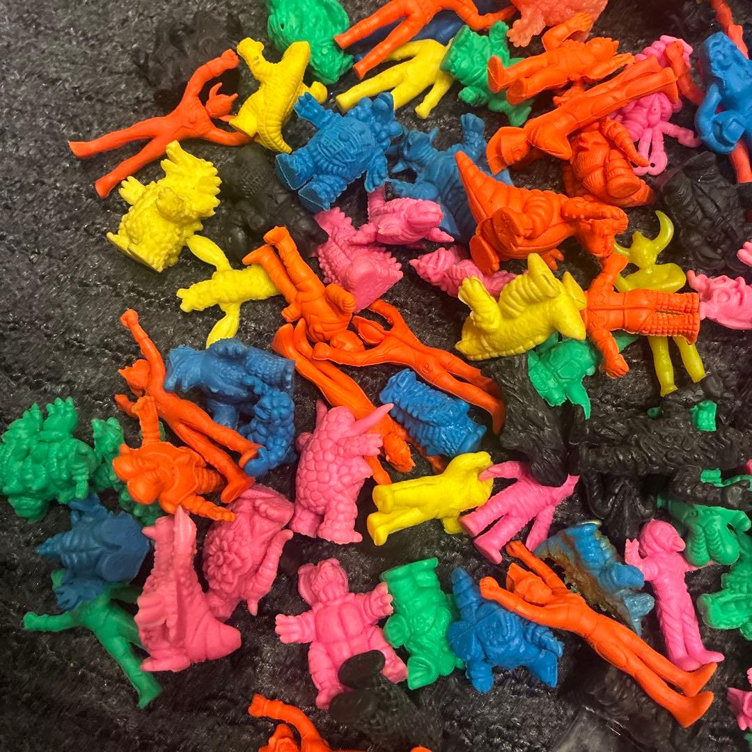 ウルトラマン怪獣消しゴム　まとめ売り　約150体