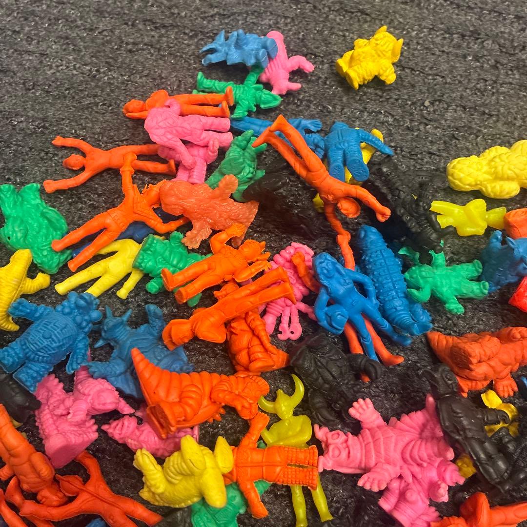 ウルトラマン怪獣消しゴム　まとめ売り　約150体