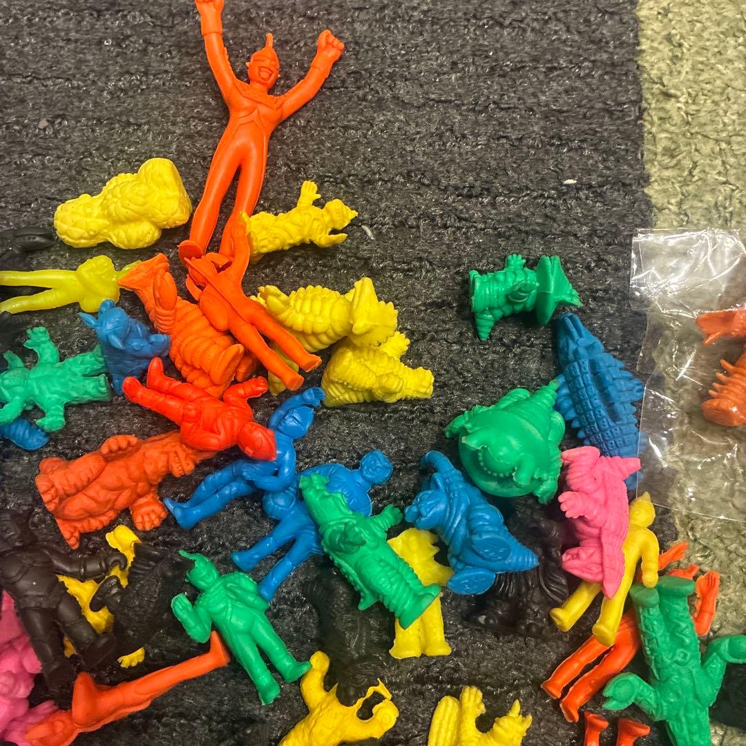 ウルトラマン怪獣消しゴム　まとめ売り　約150体