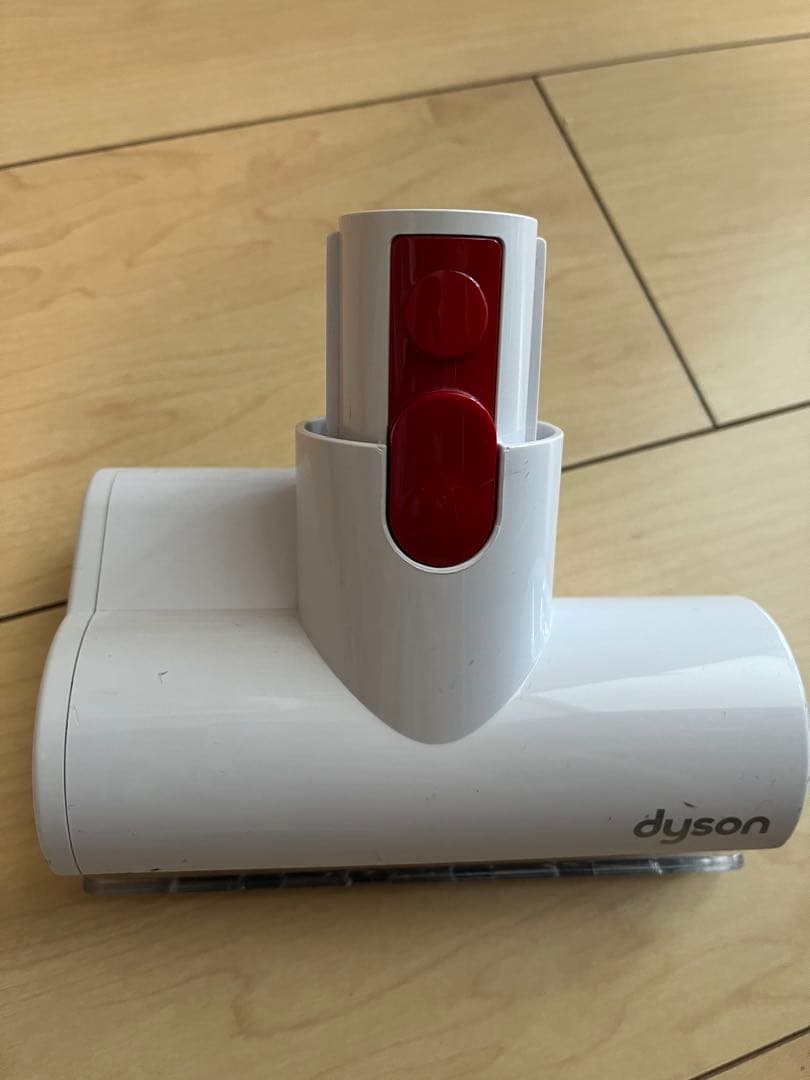 dyson v7 スティッククリーナー 掃除機　ノズル5点付き