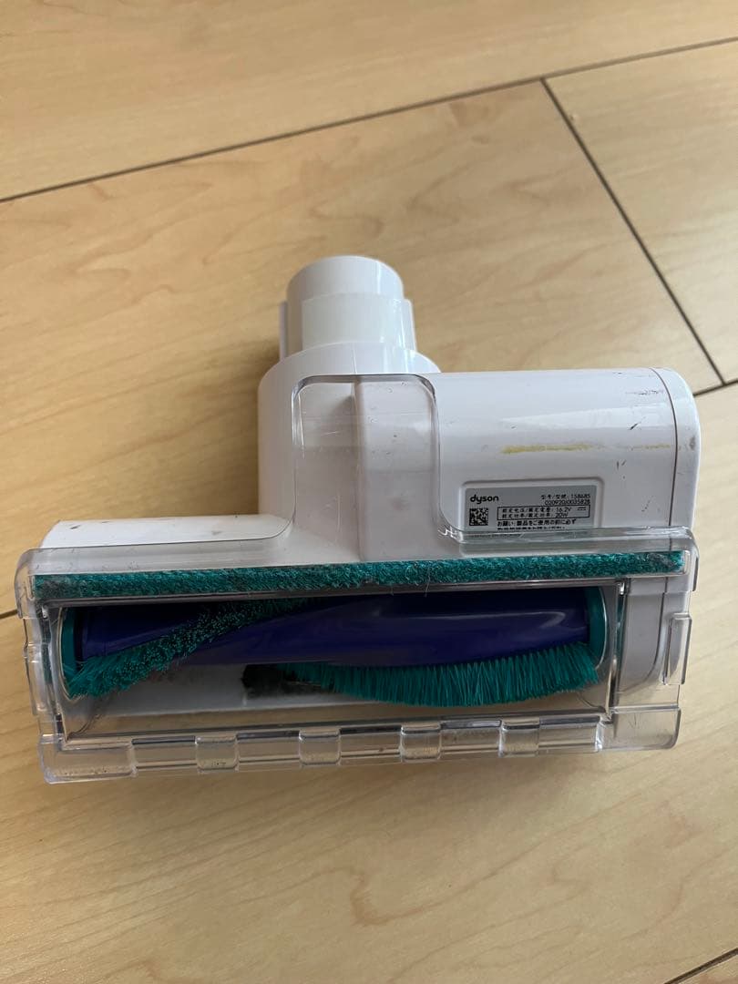 dyson v7 スティッククリーナー 掃除機　ノズル5点付き