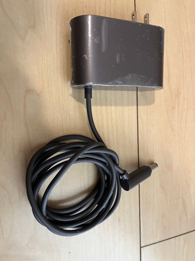 dyson v7 スティッククリーナー 掃除機　ノズル5点付き