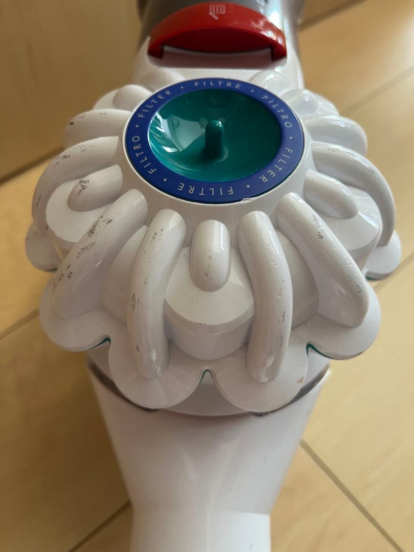 dyson v7 スティッククリーナー 掃除機　ノズル5点付き