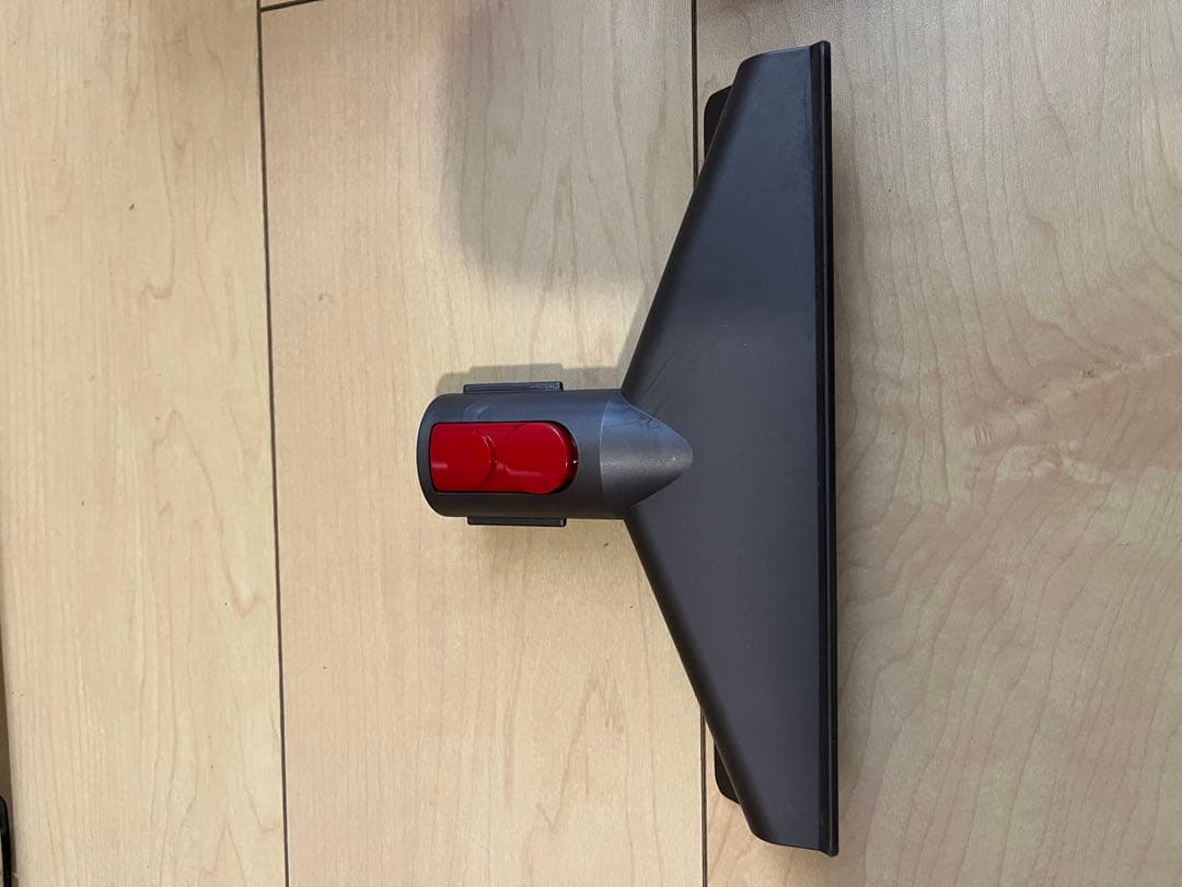 dyson v7 スティッククリーナー 掃除機　ノズル5点付き