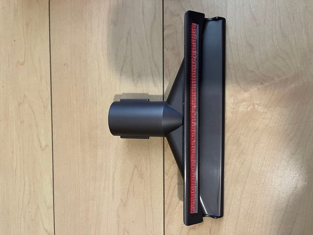 dyson v7 スティッククリーナー 掃除機　ノズル5点付き