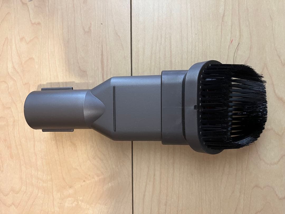 dyson v7 スティッククリーナー 掃除機　ノズル5点付き