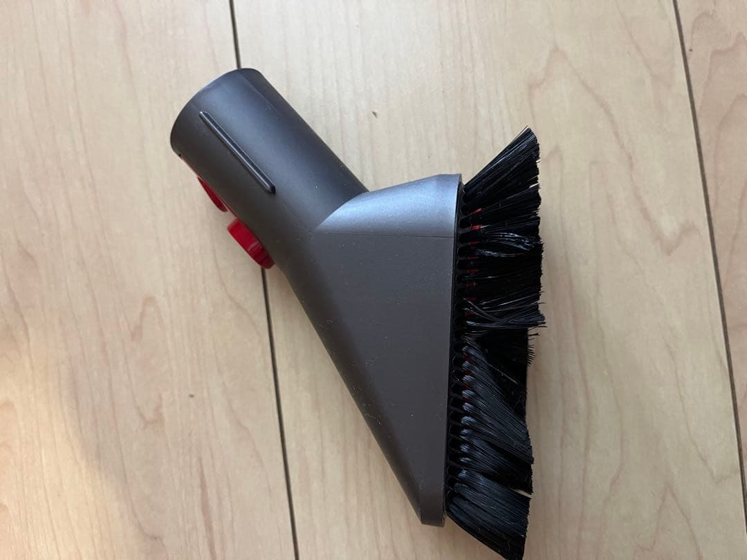 dyson v7 スティッククリーナー 掃除機　ノズル5点付き