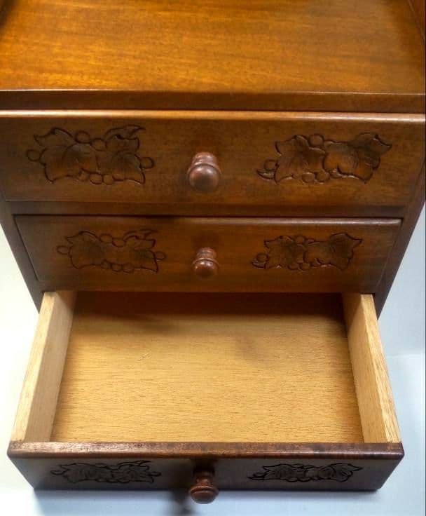 YOSIKAWA D&A社製 木製小物入れ 3段引き出し