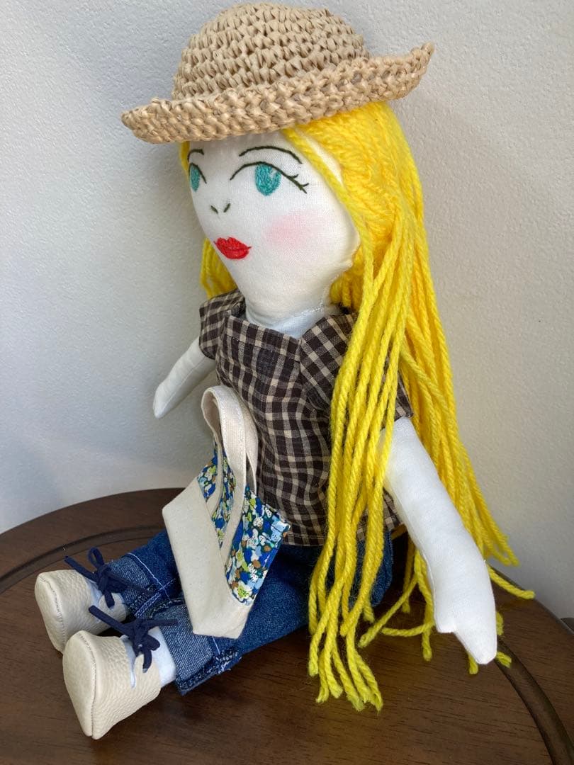 大人着せ替布人形　金髪のLO LO風　コーディネート色々一式セット　ハンドメイド