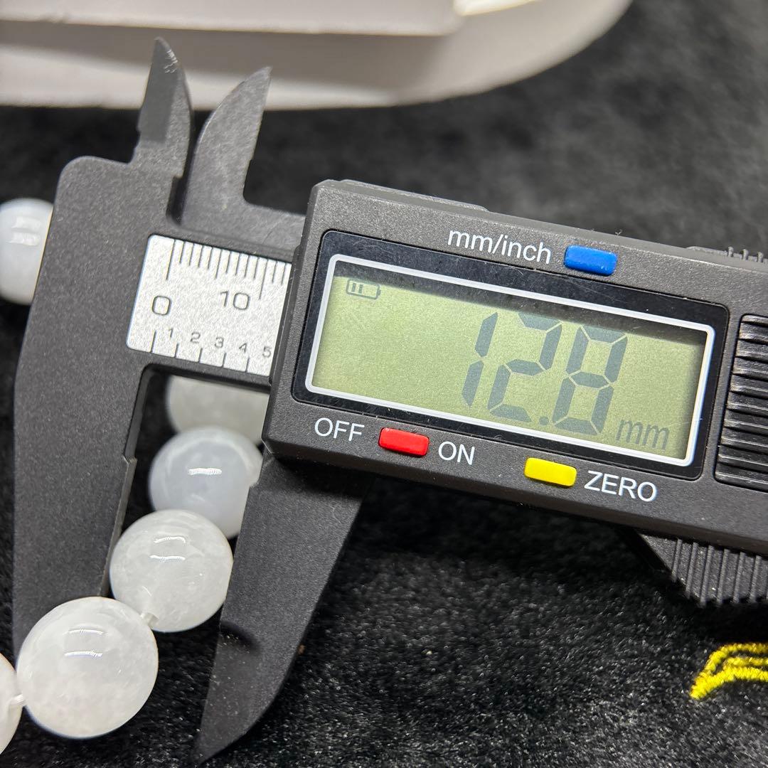 無処理無染色A貨天然石本翡翠　保証付　天然石　本翡翠　ミャンマー　12.8mm