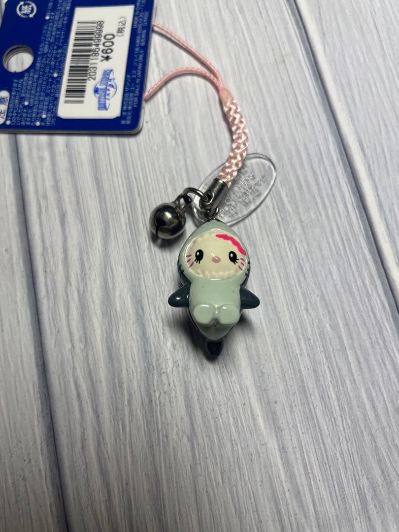 ご当地キティ USJ ジュラシックパーク ジョーズ