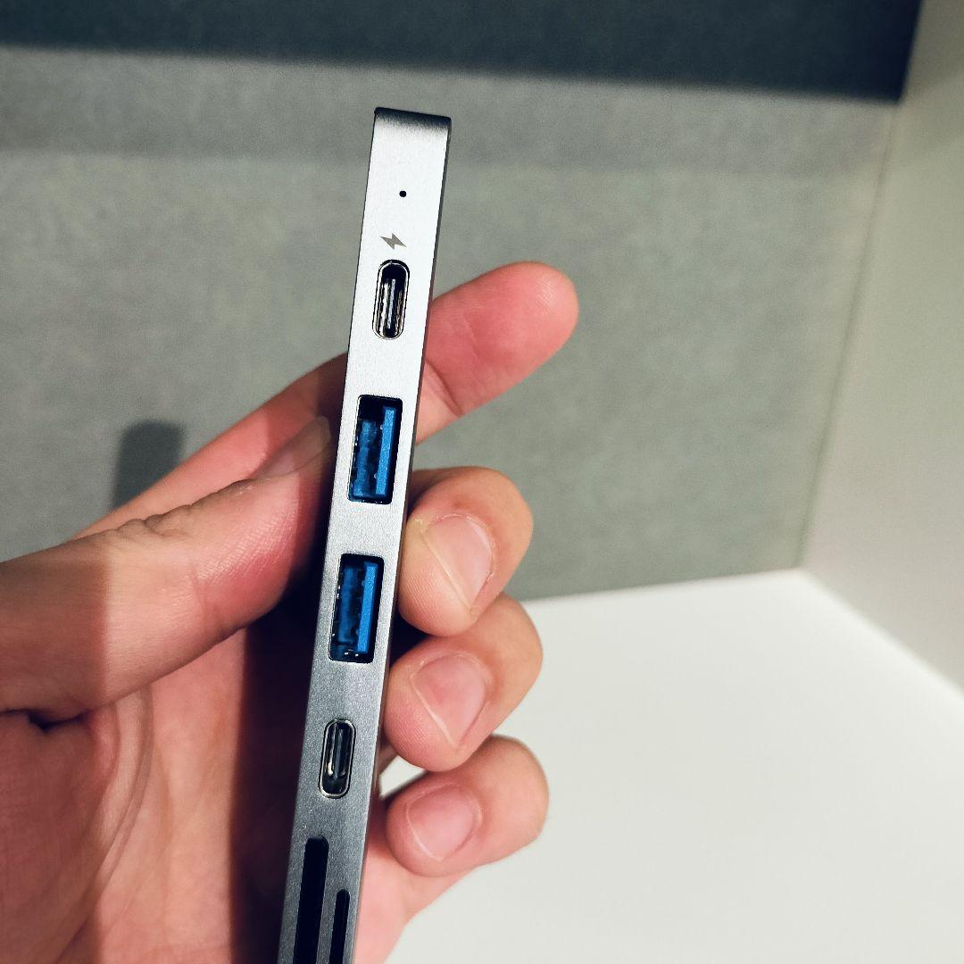 【極美品】MacBook Air　M1チップ スペースグレー Ankerハブ付