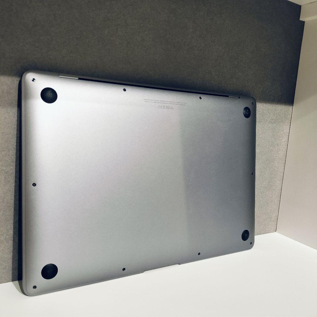 【極美品】MacBook Air　M1チップ スペースグレー Ankerハブ付