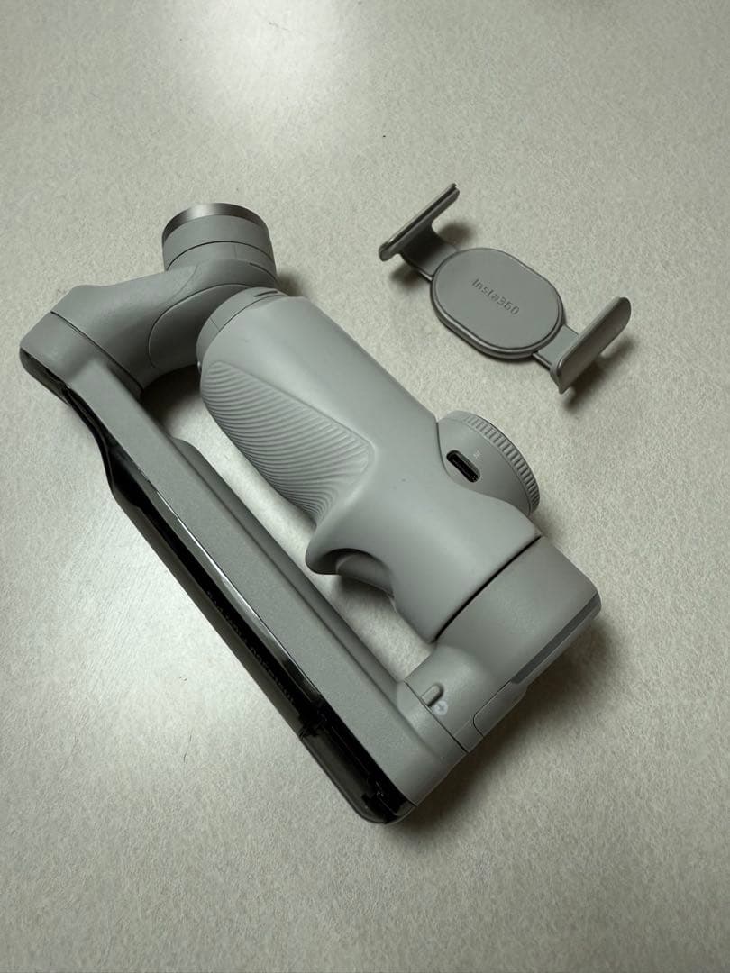 Insta360 Flow Pro スマホスタビライザー