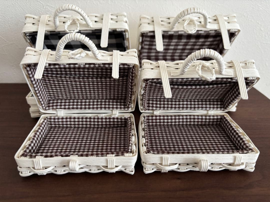 めい様ご確認用のページです。ホワイトトランク4点