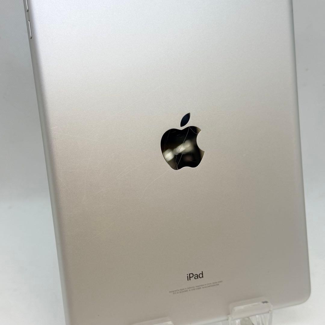良品 iPad 第6世代 Wi-Fi 32GB シルバー