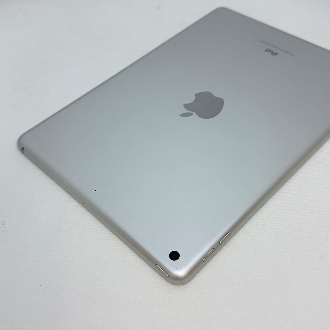 良品 iPad 第6世代 Wi-Fi 32GB シルバー