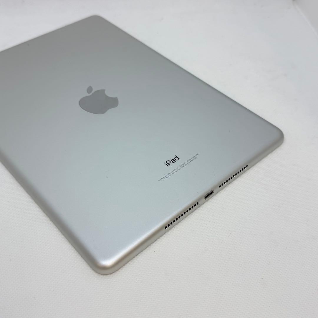 良品 iPad 第6世代 Wi-Fi 32GB シルバー