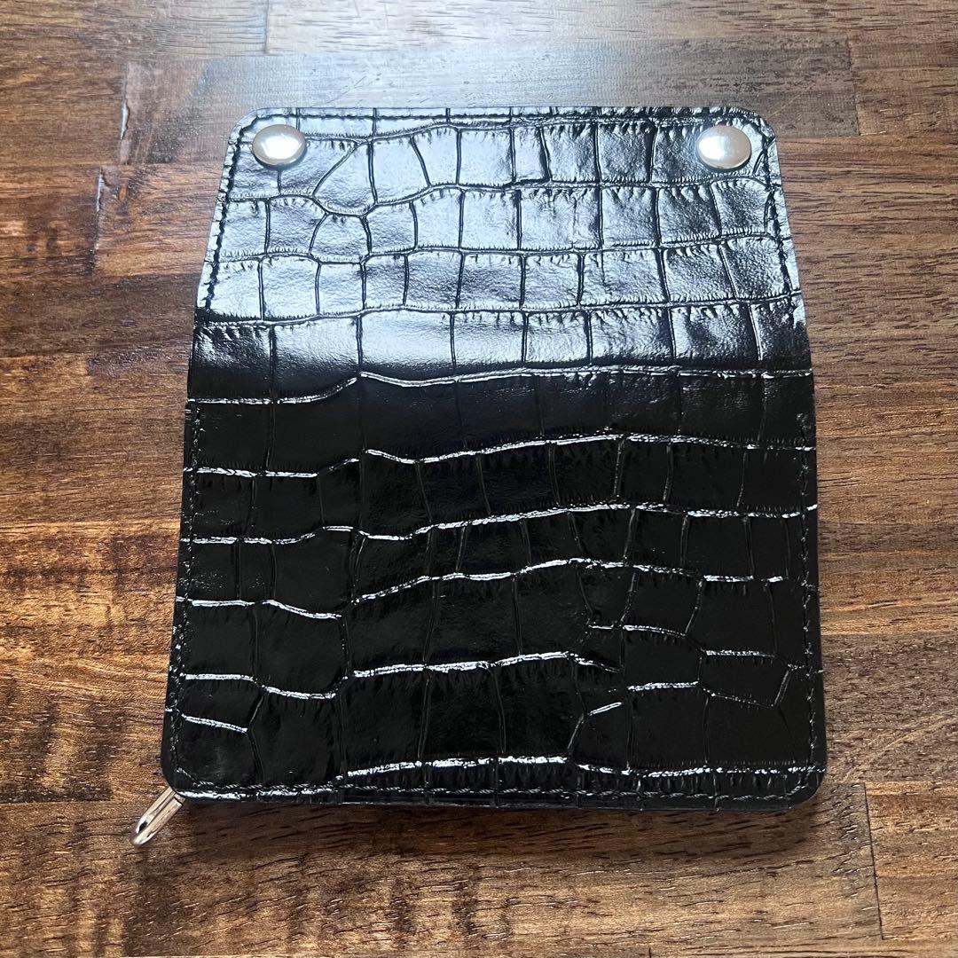 牛革 トラッカーウォレット ミドル 黒 クロコ型押し シルバー 銀