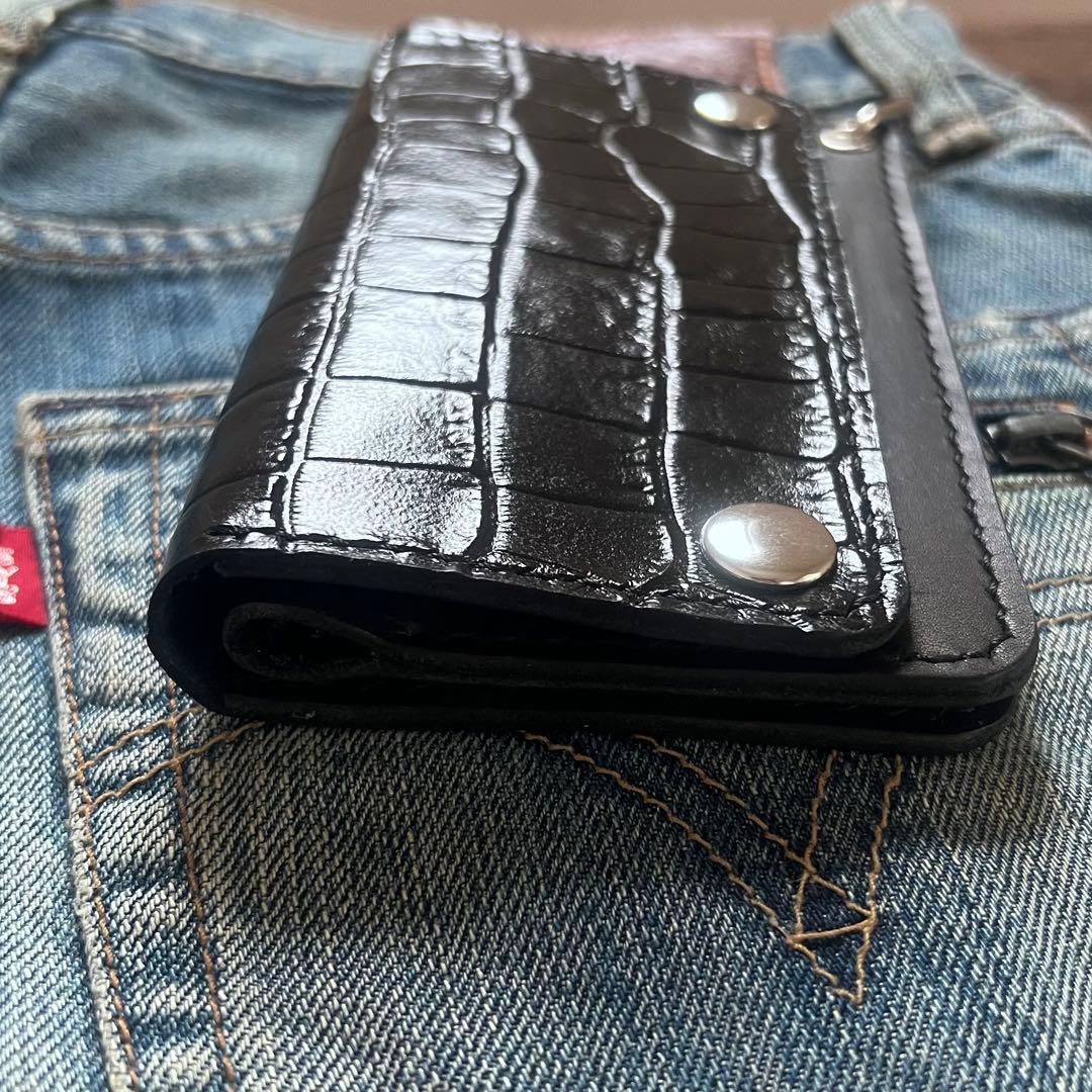 牛革 トラッカーウォレット ミドル 黒 クロコ型押し シルバー 銀