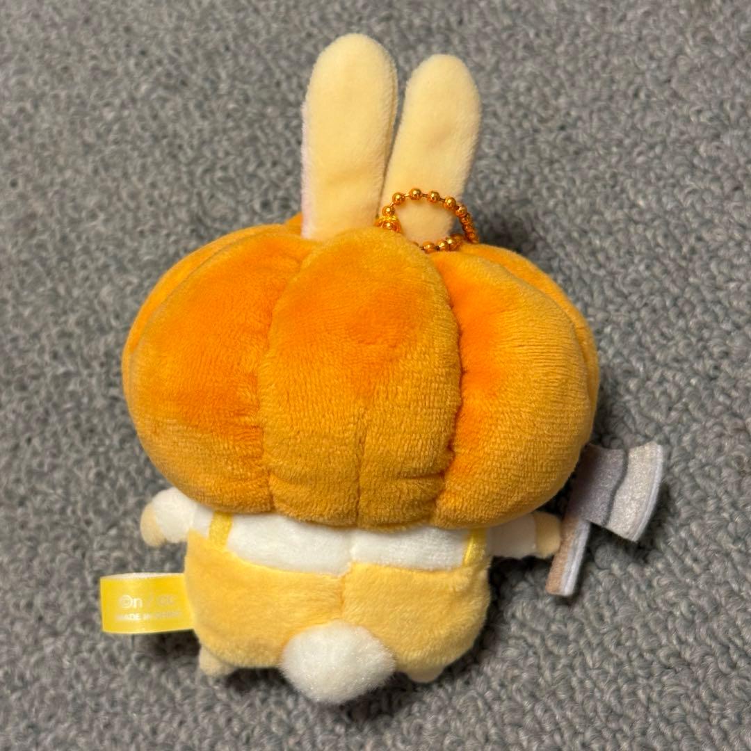 初回版ちいかわ 仮装たのしい～！マスコット（カボチャなうさぎ）