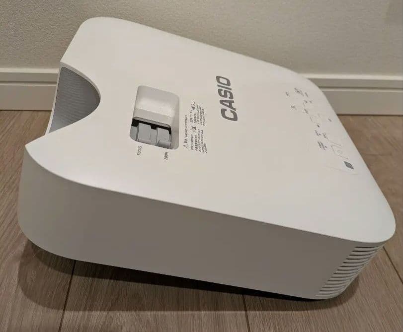 【美品】CASIO プロジェクター XJ-F100W 本体