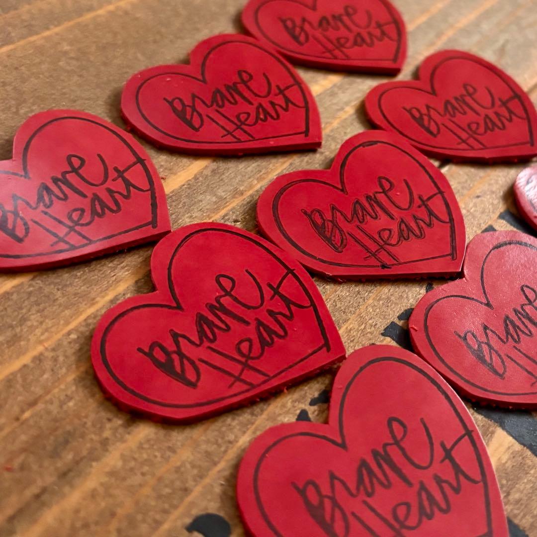 ビンテージ革タグレザータグ　ダイカットハートタグ④500