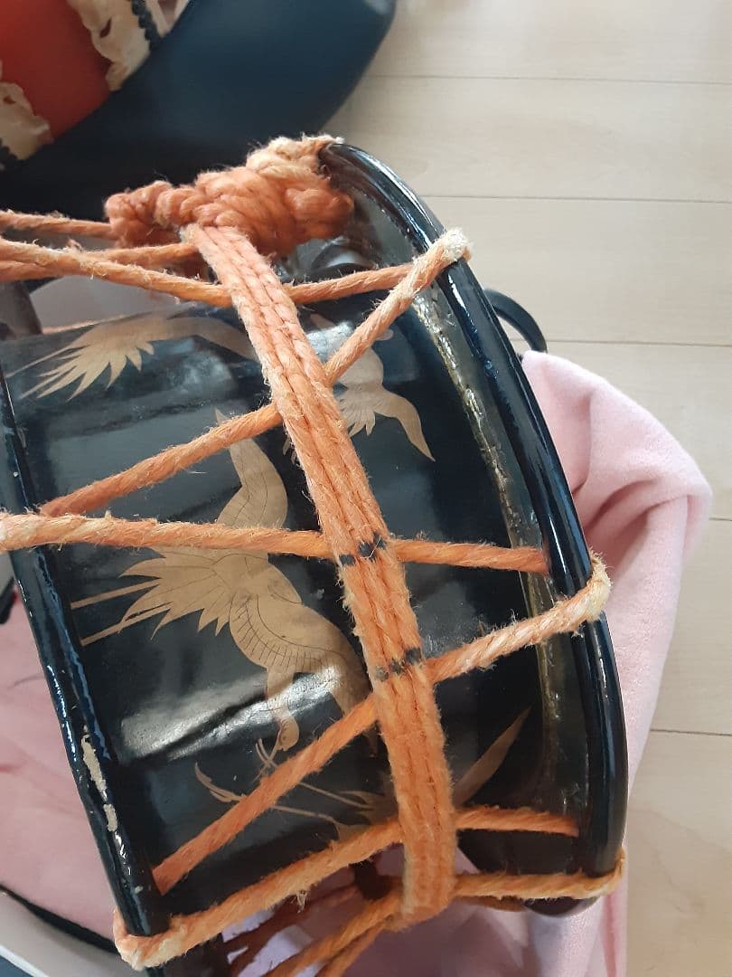 和太鼓 黒色 鶴模様 直径約30cm