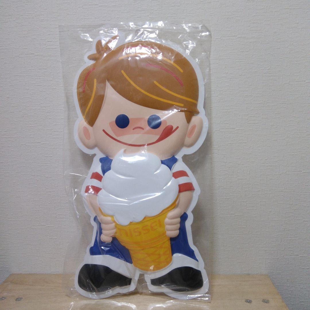 ニッくんとセイちゃんの壁掛け看板。