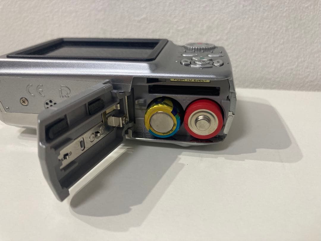 動作確認済　FUJIFILM FinePix A800 8.3メガピクセル