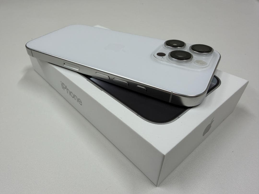 AppleCare 美品 iPhone16Pro ホワイトチタニウム 512GB