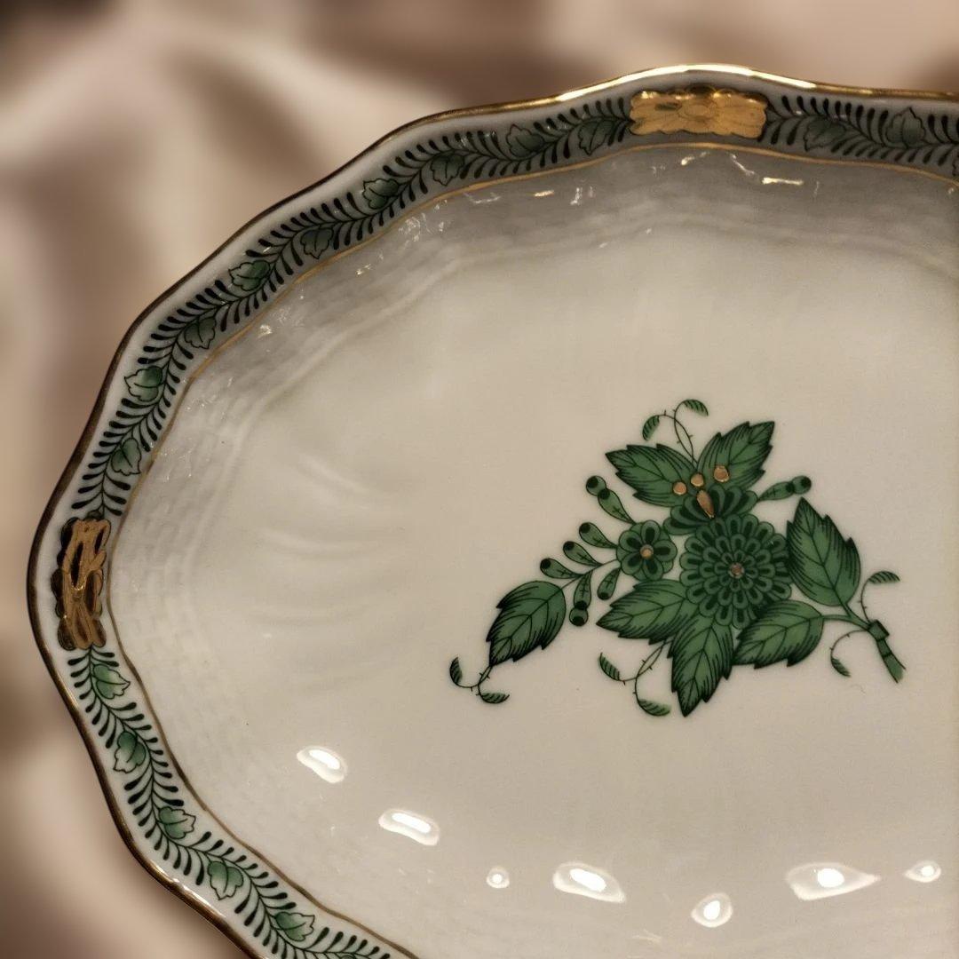 ヘレンド陶磁器の葉と花装飾皿2枚セット